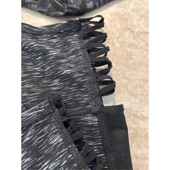 Bundle of 2 Activewear Pants M - Picture 2 of 3